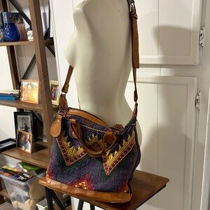 Handwoven Guatemalan Artisan Bag | Leather Trim -Mayan Textile